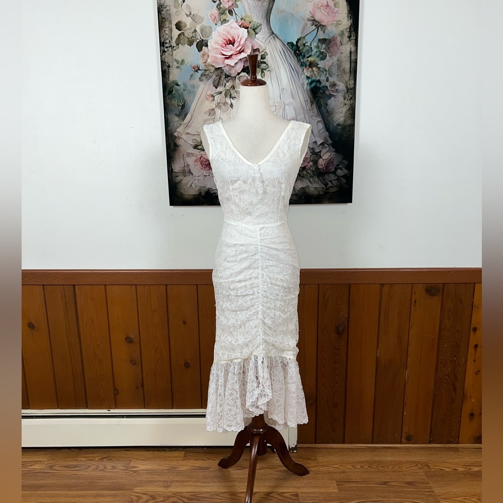 Beautiful Vintage 1980s/90s Wayne Diamond Wedding/Reception Dress! - Picture 2 of 9